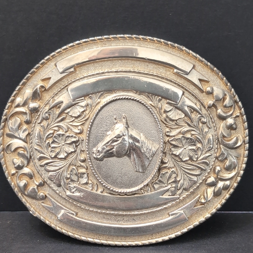VGT,LTC Western Prod & Co 1979 Large Silver Tone Belt Buckle With Horsehead.